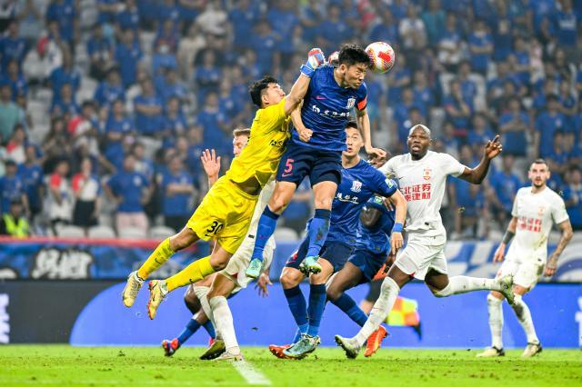 开云体育app下载-【中超】马莱莱点射朱辰杰头球 申花3比2逆转亚泰