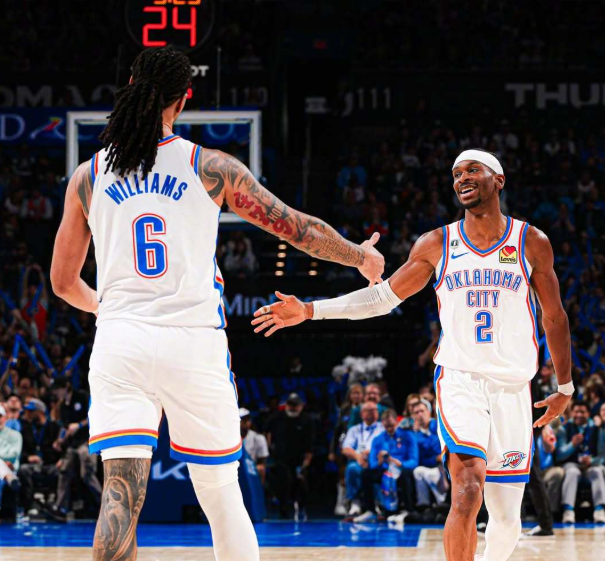 开云体育app下载-亚历山大20+11，小卡刷爆纪录难救主，雷霆沉船宣战10连胜掘金